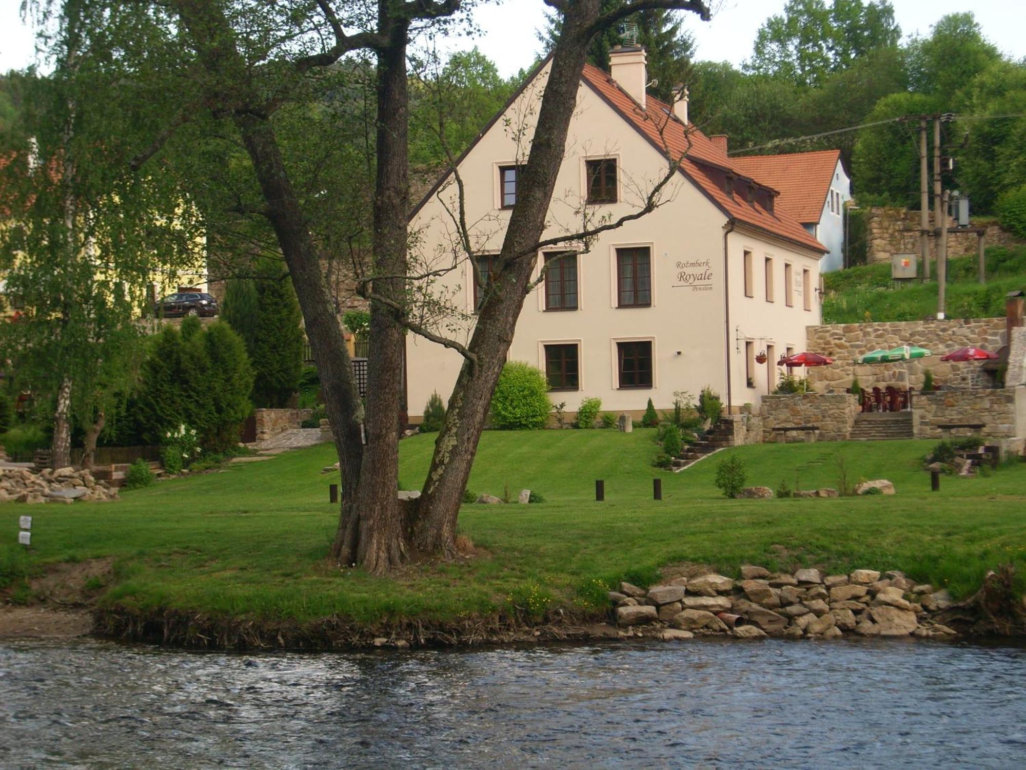 Rozmberk Royale Pension Rožmberk nad Vltavou Exterior photo