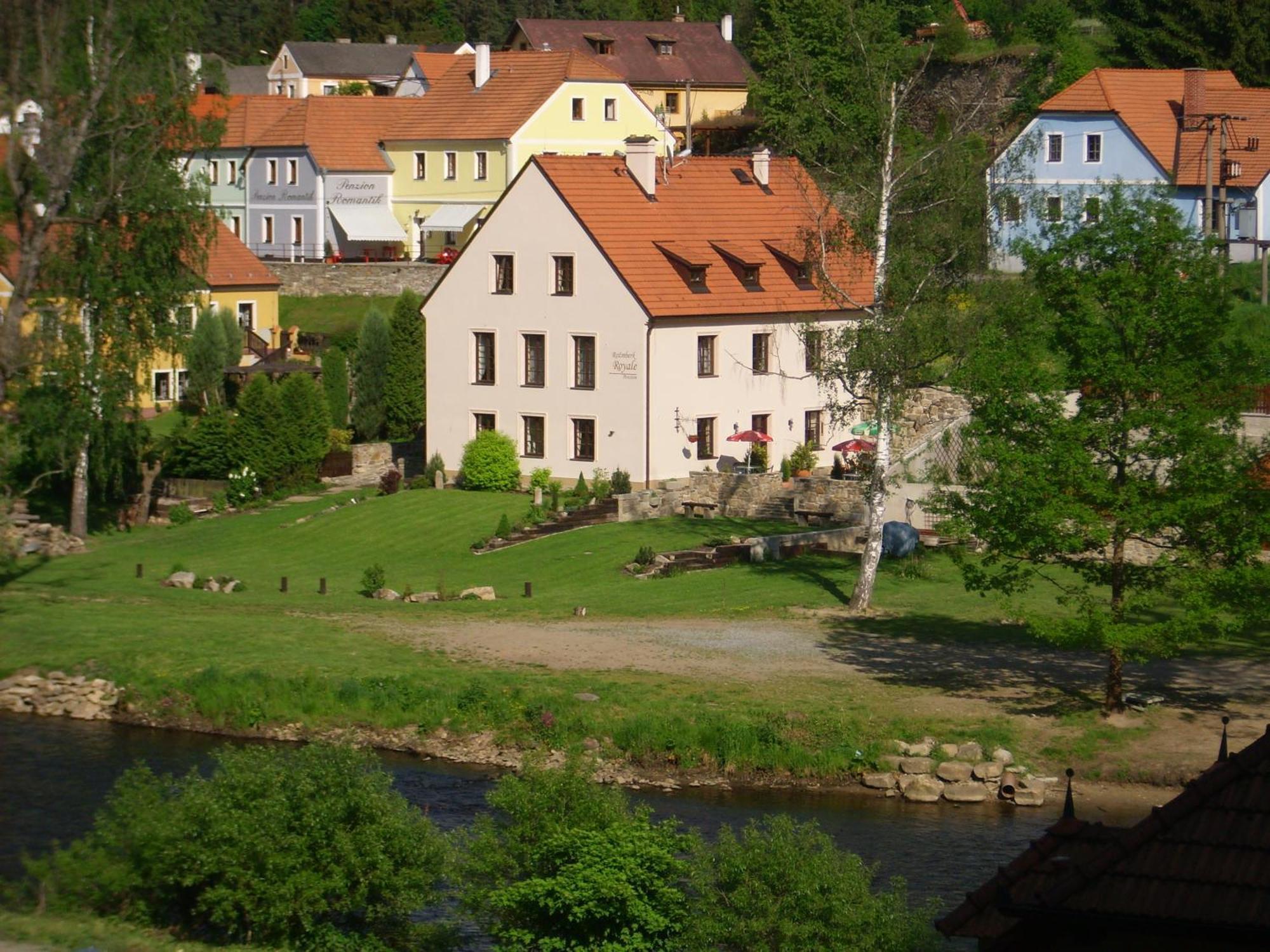 Rozmberk Royale Pension Rožmberk nad Vltavou Exterior photo